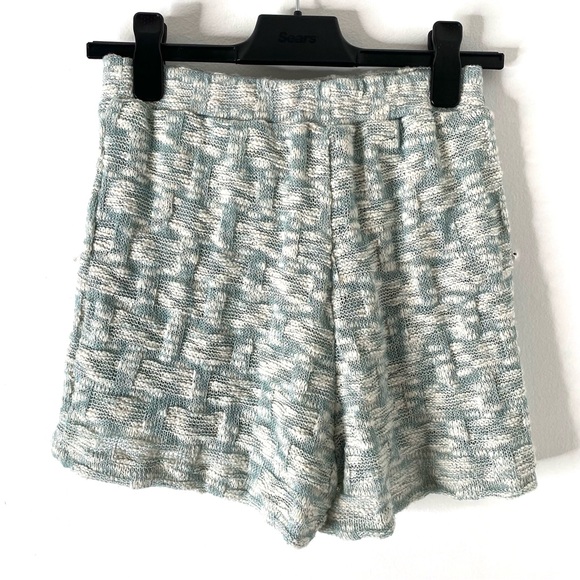 ILLA ILLA Woven Knit Green White High Waisted Shorts - Picture 4 of 7